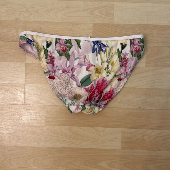 Ted Baker London Floral Bikini Bottoms TB 3/US 8-10 - Picture 5 of 5